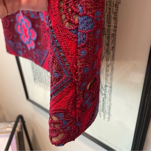 Elliatt lace floral skirt - Picture 7 of 7